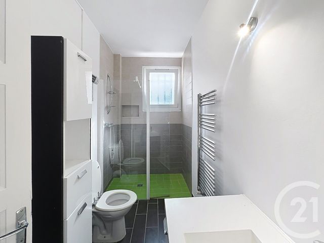 Appartement à louer - 3 pièces - 55.7 m2 - CHALONS EN CHAMPAGNE - 51 - CHAMPAGNE-ARDENNE - Century 21 Martinot Immobilier