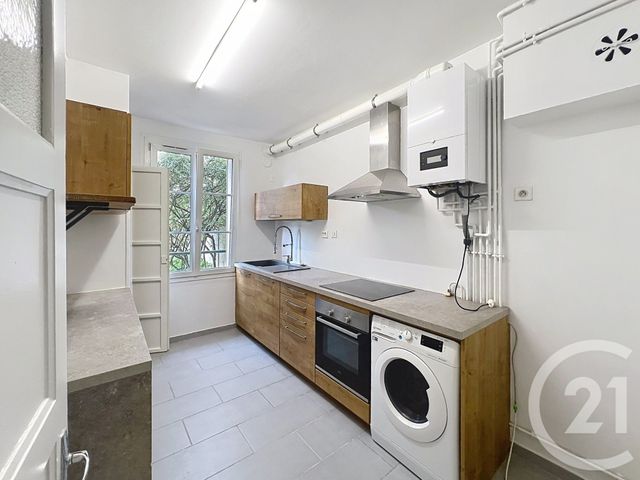 Appartement à louer - 3 pièces - 55.7 m2 - CHALONS EN CHAMPAGNE - 51 - CHAMPAGNE-ARDENNE - Century 21 Martinot Immobilier