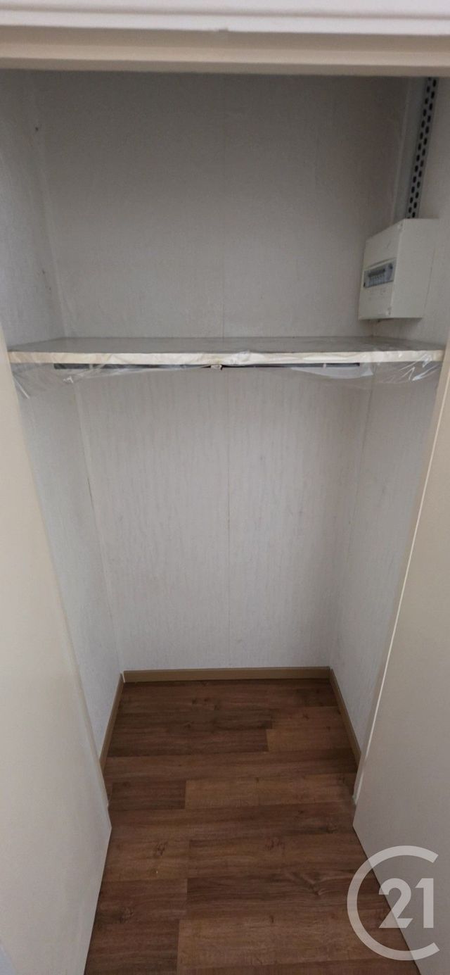 Appartement F1 à vendre - 2 pièces - 27.77 m2 - CHALONS EN CHAMPAGNE - 51 - CHAMPAGNE-ARDENNE - Century 21 Martinot Immobilier
