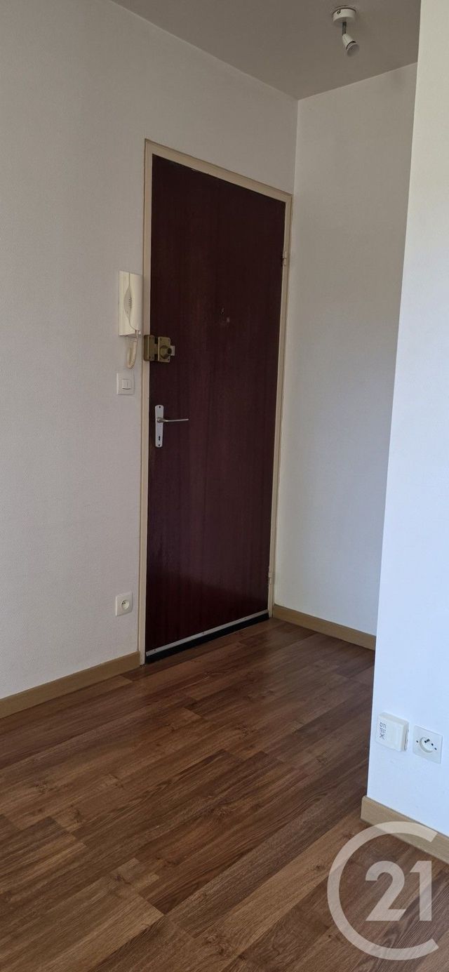 Appartement F1 à vendre - 2 pièces - 27.77 m2 - CHALONS EN CHAMPAGNE - 51 - CHAMPAGNE-ARDENNE - Century 21 Martinot Immobilier