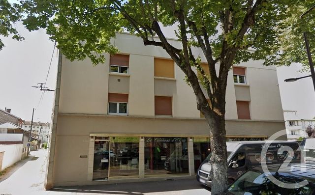 Appartement F3 à louer - 3 pièces - 61.48 m2 - CHALONS EN CHAMPAGNE - 51 - CHAMPAGNE-ARDENNE - Century 21 Martinot Immobilier