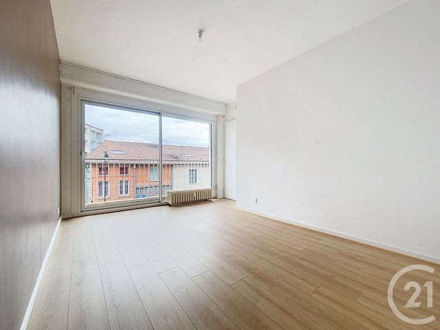 Appartement F2 à louer - 2 pièces - 40.58 m2 - CHALONS EN CHAMPAGNE - 51 - CHAMPAGNE-ARDENNE - Century 21 Martinot Immobilier