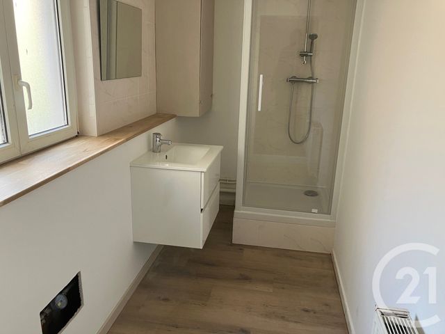 Appartement à louer - 4 pièces - 85.0 m2 - CHALONS EN CHAMPAGNE - 51 - CHAMPAGNE-ARDENNE - Century 21 Martinot Immobilier