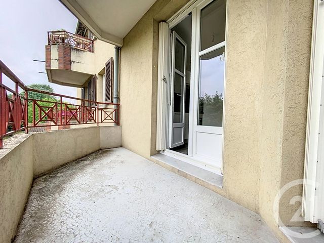 Appartement F3 à louer - 3 pièces - 61.72 m2 - CHALONS EN CHAMPAGNE - 51 - CHAMPAGNE-ARDENNE - Century 21 Martinot Immobilier