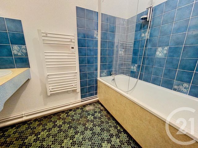 Appartement F3 à louer - 3 pièces - 61.72 m2 - CHALONS EN CHAMPAGNE - 51 - CHAMPAGNE-ARDENNE - Century 21 Martinot Immobilier