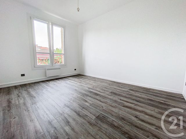 Appartement F3 à louer - 3 pièces - 61.72 m2 - CHALONS EN CHAMPAGNE - 51 - CHAMPAGNE-ARDENNE - Century 21 Martinot Immobilier