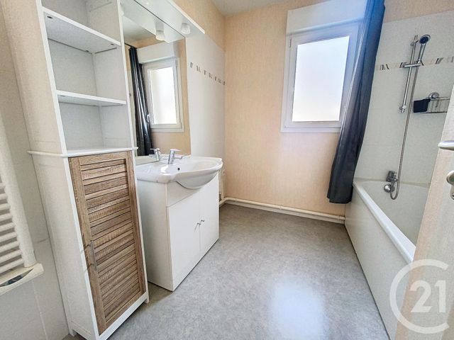 Appartement F2 à louer - 2 pièces - 51.99 m2 - CHALONS EN CHAMPAGNE - 51 - CHAMPAGNE-ARDENNE - Century 21 Martinot Immobilier