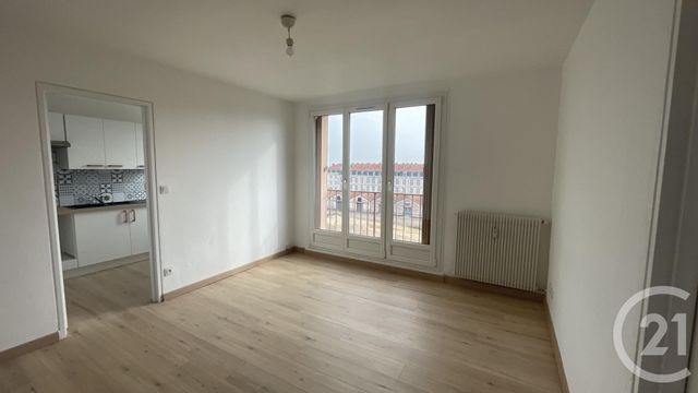 Appartement à louer - 2 pièces - 42.02 m2 - CHALONS EN CHAMPAGNE - 51 - CHAMPAGNE-ARDENNE - Century 21 Martinot Immobilier