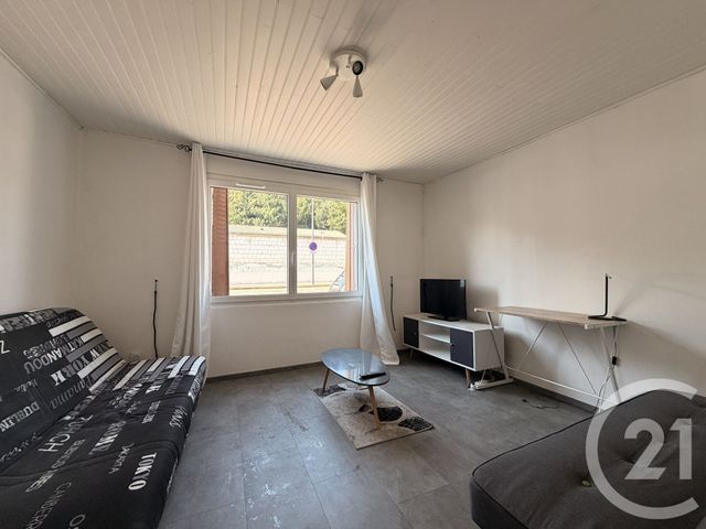 Appartement Studio à louer - 1 pièce - 22.66 m2 - CHALONS EN CHAMPAGNE - 51 - CHAMPAGNE-ARDENNE - Century 21 Martinot Immobilier