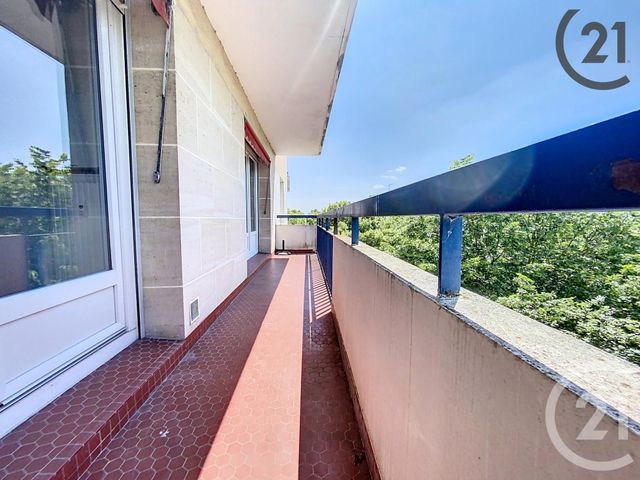 Appartement F2 à louer - 2 pièces - 50.46 m2 - CHALONS EN CHAMPAGNE - 51 - CHAMPAGNE-ARDENNE - Century 21 Martinot Immobilier