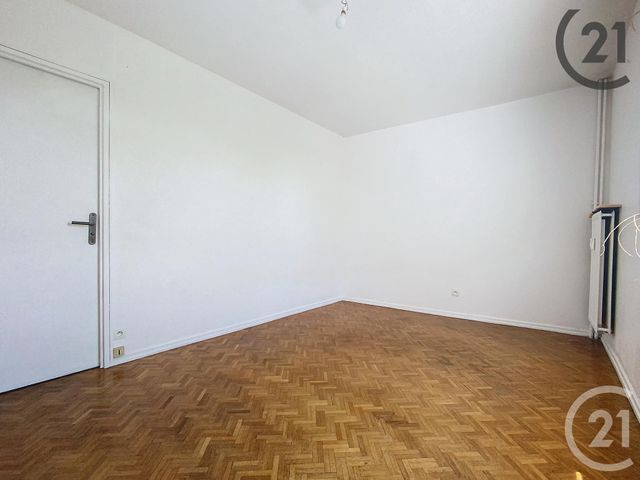 Appartement F2 à louer - 2 pièces - 50.46 m2 - CHALONS EN CHAMPAGNE - 51 - CHAMPAGNE-ARDENNE - Century 21 Martinot Immobilier