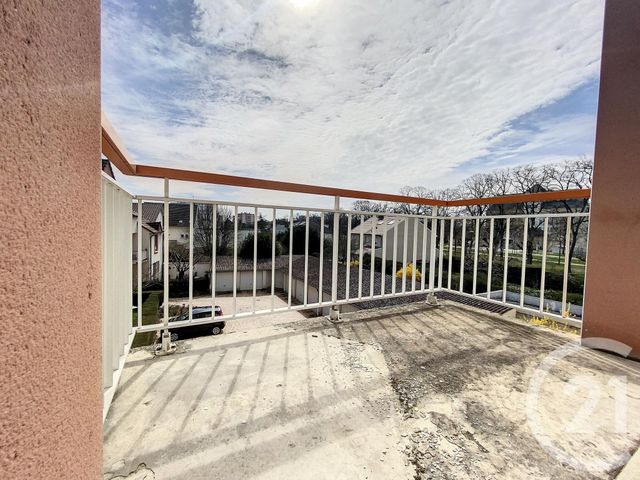 Appartement F4 à louer - 4 pièces - 97.37 m2 - CHALONS EN CHAMPAGNE - 51 - CHAMPAGNE-ARDENNE - Century 21 Martinot Immobilier