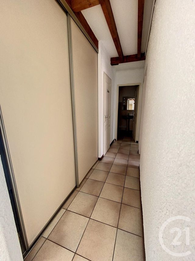 Appartement F4 à louer - 4 pièces - 97.37 m2 - CHALONS EN CHAMPAGNE - 51 - CHAMPAGNE-ARDENNE - Century 21 Martinot Immobilier