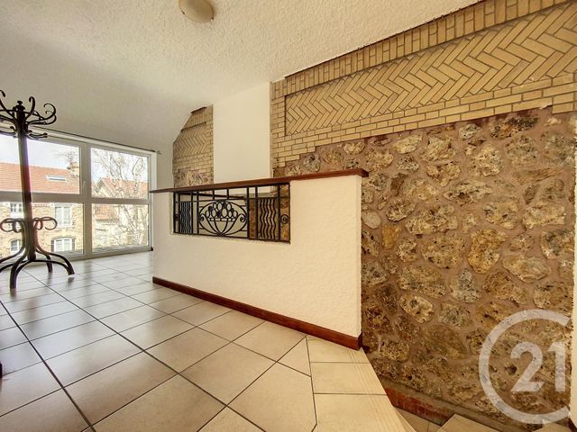 Appartement F4 à louer - 4 pièces - 97.37 m2 - CHALONS EN CHAMPAGNE - 51 - CHAMPAGNE-ARDENNE - Century 21 Martinot Immobilier
