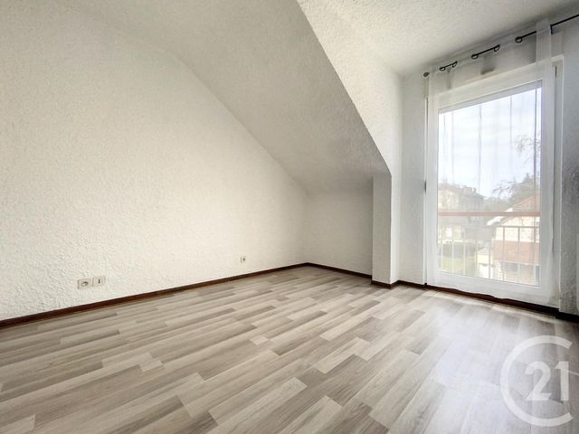 Appartement F4 à louer - 4 pièces - 97.37 m2 - CHALONS EN CHAMPAGNE - 51 - CHAMPAGNE-ARDENNE - Century 21 Martinot Immobilier