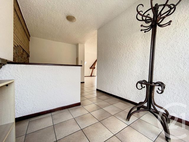 Appartement F4 à louer - 4 pièces - 97.37 m2 - CHALONS EN CHAMPAGNE - 51 - CHAMPAGNE-ARDENNE - Century 21 Martinot Immobilier