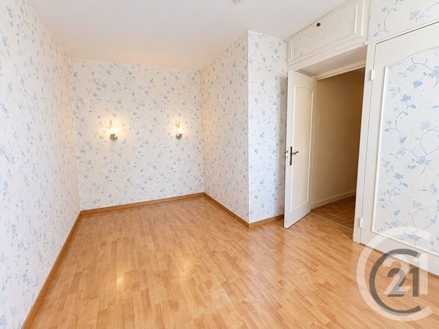 Appartement à vendre - 3 pièces - 60.56 m2 - CHALONS EN CHAMPAGNE - 51 - CHAMPAGNE-ARDENNE - Century 21 Martinot Immobilier