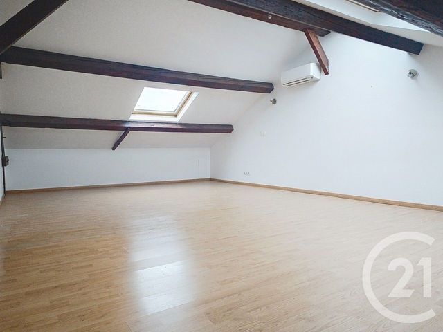 Appartement à vendre - 3 pièces - 56.1 m2 - CHALONS EN CHAMPAGNE - 51 - CHAMPAGNE-ARDENNE - Century 21 Martinot Immobilier