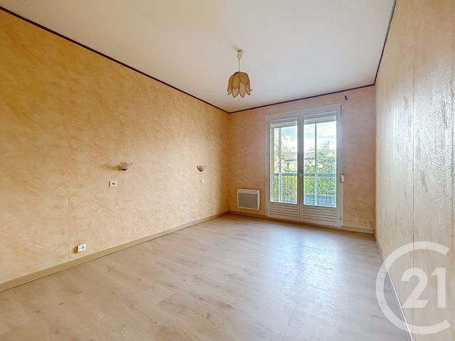 maison à vendre - 5 pièces - 114.36 m2 - FAGNIERES - 51 - CHAMPAGNE-ARDENNE - Century 21 Martinot Immobilier