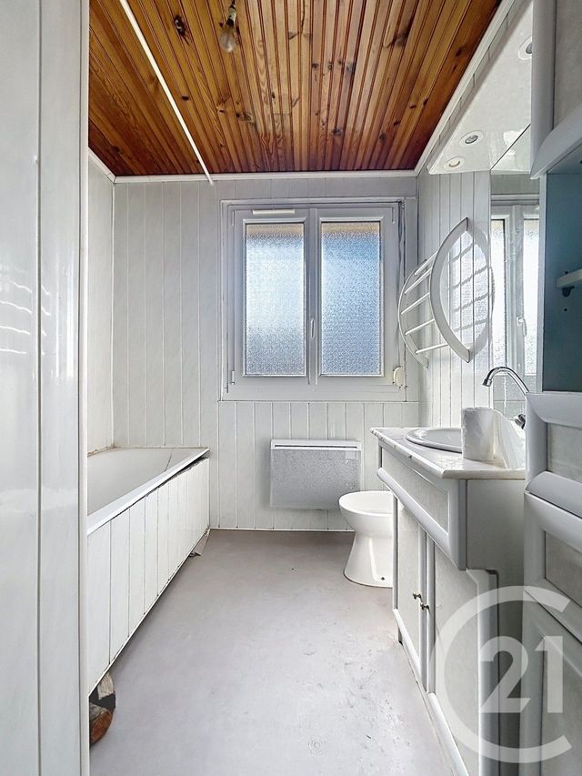 maison à vendre - 5 pièces - 114.36 m2 - FAGNIERES - 51 - CHAMPAGNE-ARDENNE - Century 21 Martinot Immobilier