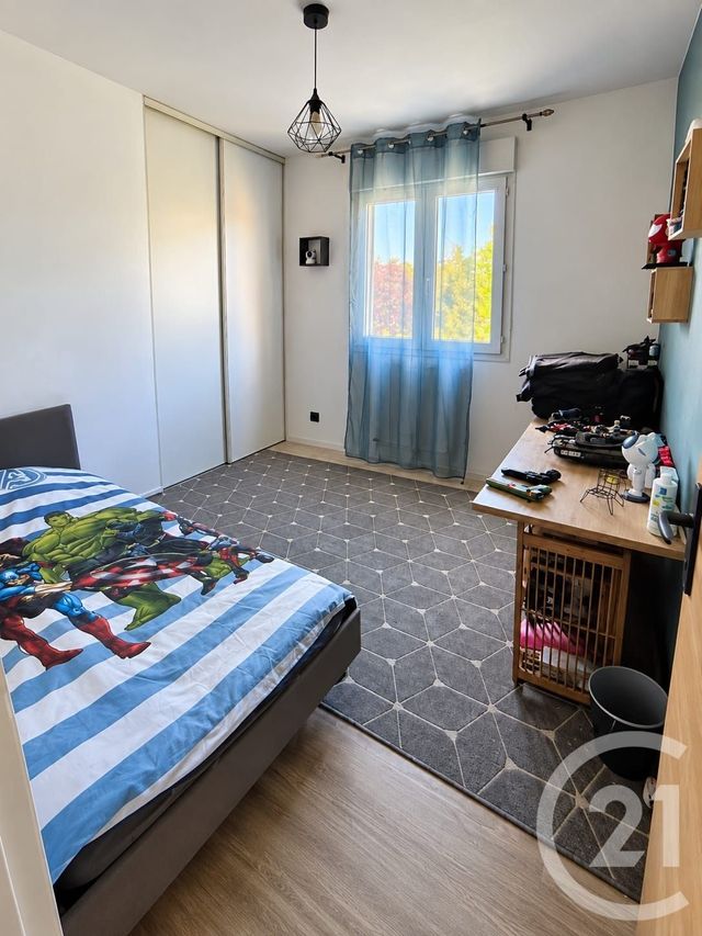 Appartement F4 à vendre - 4 pièces - 78.47 m2 - CHALONS EN CHAMPAGNE - 51 - CHAMPAGNE-ARDENNE - Century 21 Martinot Immobilier