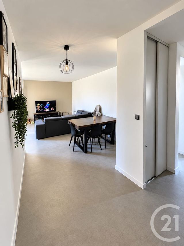 Appartement F4 à vendre - 4 pièces - 78.47 m2 - CHALONS EN CHAMPAGNE - 51 - CHAMPAGNE-ARDENNE - Century 21 Martinot Immobilier