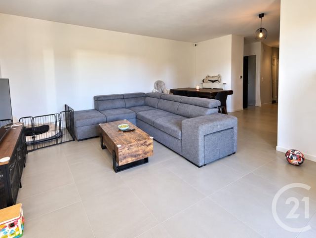Appartement F4 à vendre - 4 pièces - 78.47 m2 - CHALONS EN CHAMPAGNE - 51 - CHAMPAGNE-ARDENNE - Century 21 Martinot Immobilier