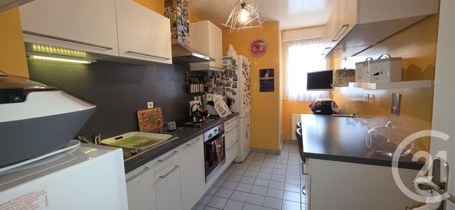 Appartement F3 à vendre - 3 pièces - 63.32 m2 - CHALONS EN CHAMPAGNE - 51 - CHAMPAGNE-ARDENNE - Century 21 Martinot Immobilier