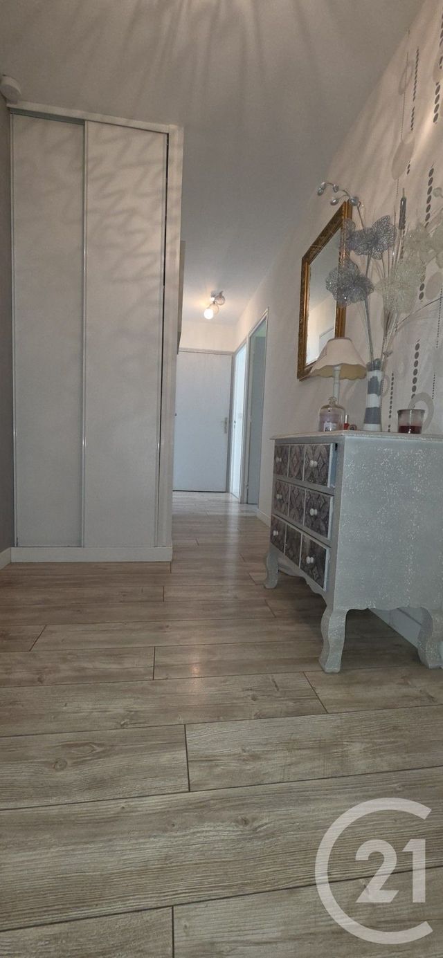 Appartement F3 à vendre - 3 pièces - 63.32 m2 - CHALONS EN CHAMPAGNE - 51 - CHAMPAGNE-ARDENNE - Century 21 Martinot Immobilier