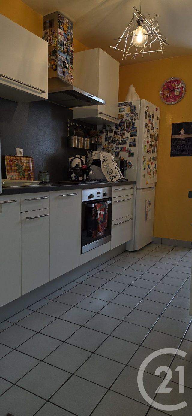 Appartement F3 à vendre - 3 pièces - 63.32 m2 - CHALONS EN CHAMPAGNE - 51 - CHAMPAGNE-ARDENNE - Century 21 Martinot Immobilier