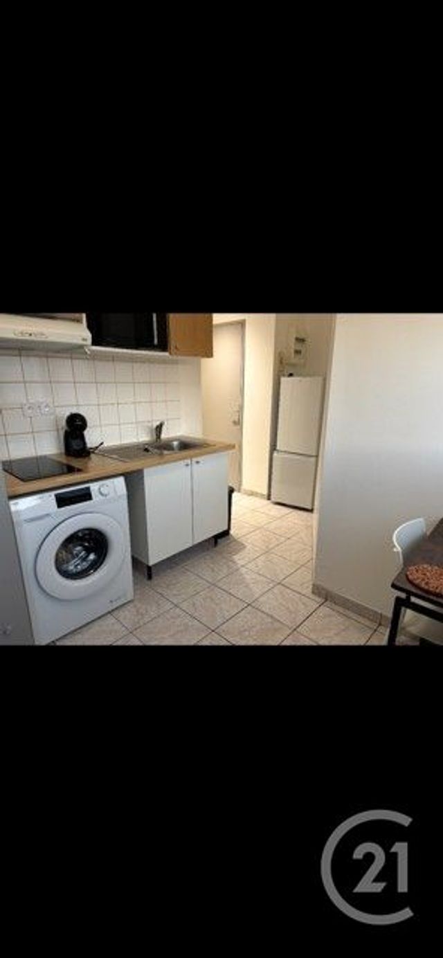 Appartement Studio à louer - 1 pièce - 20.0 m2 - CHALONS EN CHAMPAGNE - 51 - CHAMPAGNE-ARDENNE - Century 21 Martinot Immobilier