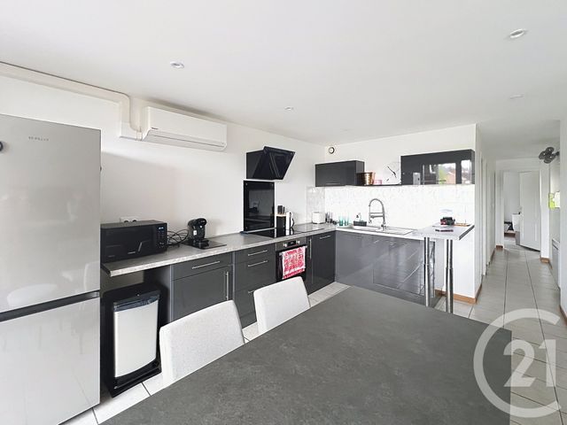 Appartement à louer - 3 pièces - 75.82 m2 - CHALONS EN CHAMPAGNE - 51 - CHAMPAGNE-ARDENNE - Century 21 Martinot Immobilier