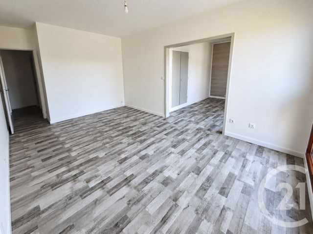 Appartement F3 à vendre - 4 pièces - 71.89 m2 - CHALONS EN CHAMPAGNE - 51 - CHAMPAGNE-ARDENNE - Century 21 Martinot Immobilier