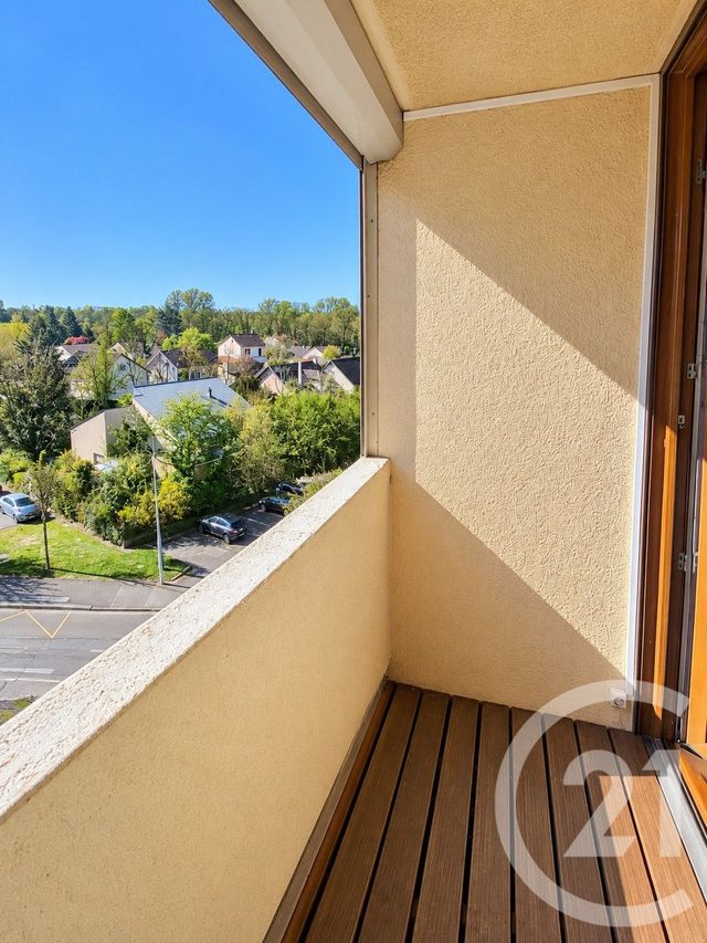 Appartement F3 à vendre - 4 pièces - 71.89 m2 - CHALONS EN CHAMPAGNE - 51 - CHAMPAGNE-ARDENNE - Century 21 Martinot Immobilier