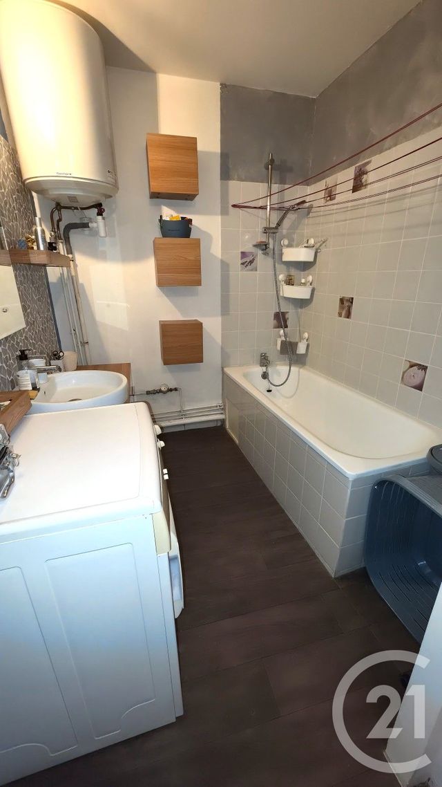 Appartement F3 à vendre - 3 pièces - 85.0 m2 - CHALONS EN CHAMPAGNE - 51 - CHAMPAGNE-ARDENNE - Century 21 Martinot Immobilier
