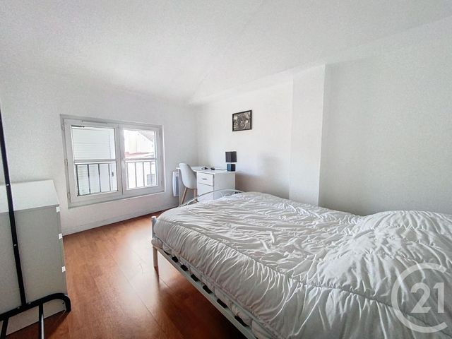 Appartement Duplex à louer - 5 pièces - 89.71 m2 - CHALONS EN CHAMPAGNE - 51 - CHAMPAGNE-ARDENNE - Century 21 Martinot Immobilier